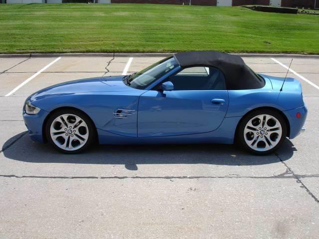 2003 BMW Z4 for sale at AUTOWORKS OF OMAHA INC in Omaha NE