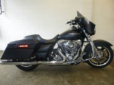2010 Harley-Davidson Street Glide for sale at R & R AUTO SALES in Poughkeepsie NY