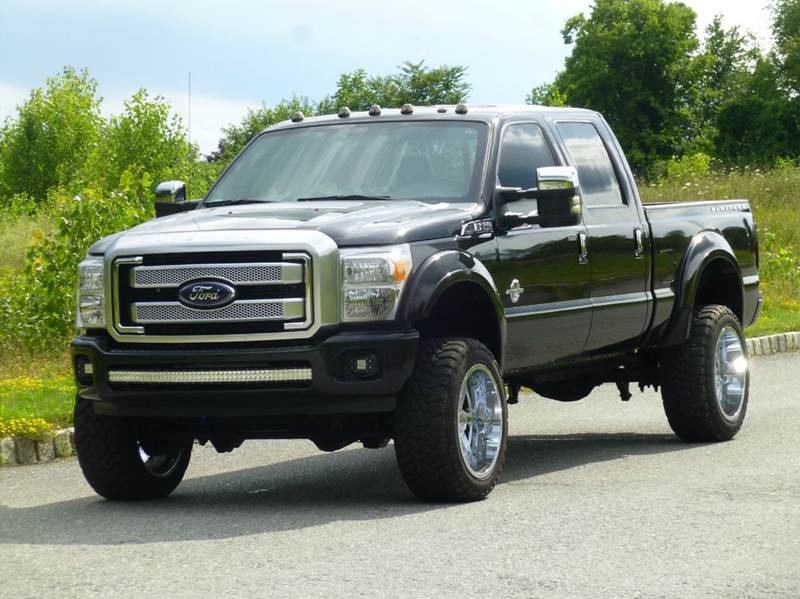 2015 Ford F-350 Super Duty for sale at R & R AUTO SALES in Poughkeepsie NY