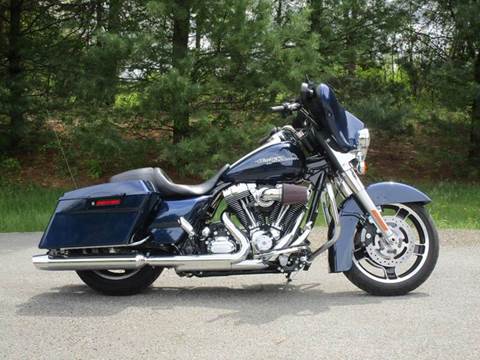 2012 Harley-Davidson Street Glide for sale at R & R AUTO SALES in Poughkeepsie NY