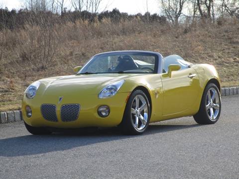 2007 Pontiac Solstice for sale at R & R AUTO SALES in Poughkeepsie NY