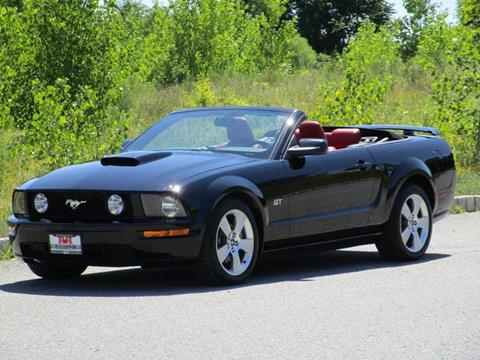 2007 Ford Mustang for sale at R & R AUTO SALES in Poughkeepsie NY