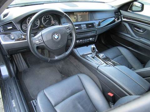 2011 BMW 5 Series 528i