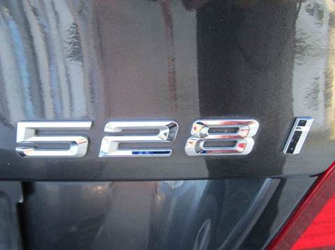 2011 BMW 5 Series 528i