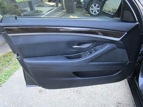 2011 BMW 5 Series 528i