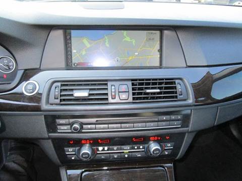 2011 BMW 5 Series 528i