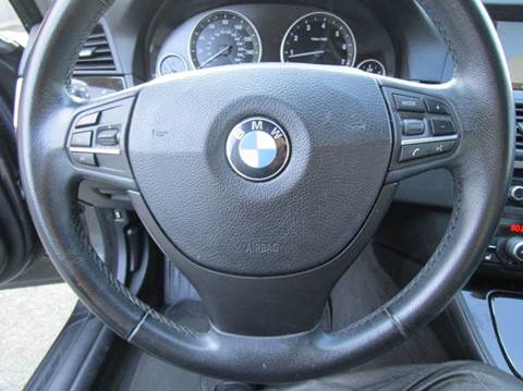 2011 BMW 5 Series 528i