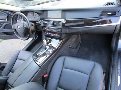 2011 BMW 5 Series 528i
