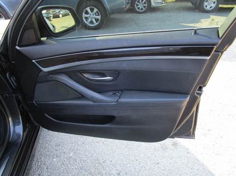 2011 BMW 5 Series 528i