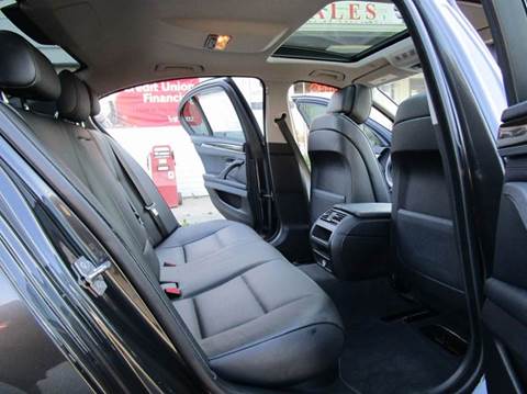 2011 BMW 5 Series 528i