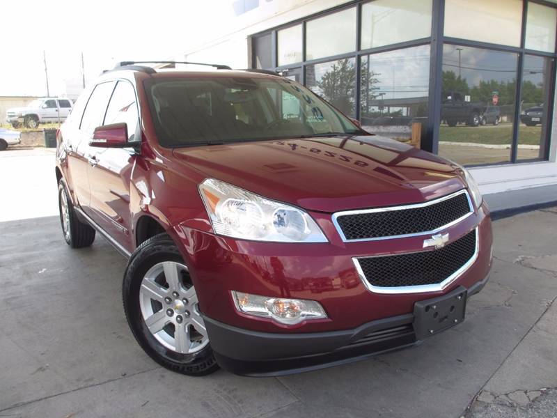 2009 Chevrolet Traverse for sale at Jays Kars in Bryan TX