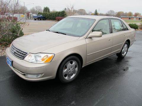 2003 Toyota Avalon for sale at MAIN STREET AUTO SALES in Neenah WI
