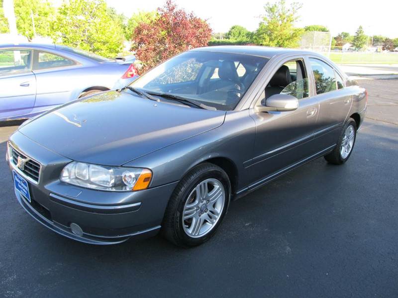 2007 Volvo S60 for sale at MAIN STREET AUTO SALES in Neenah WI
