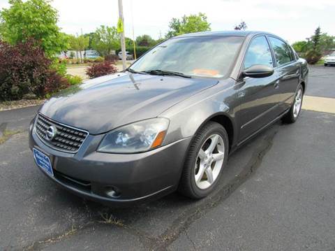 2005 Nissan Altima for sale at MAIN STREET AUTO SALES in Neenah WI