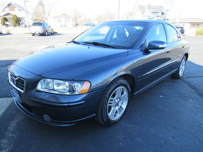 2009 Volvo S60 for sale at MAIN STREET AUTO SALES in Neenah WI