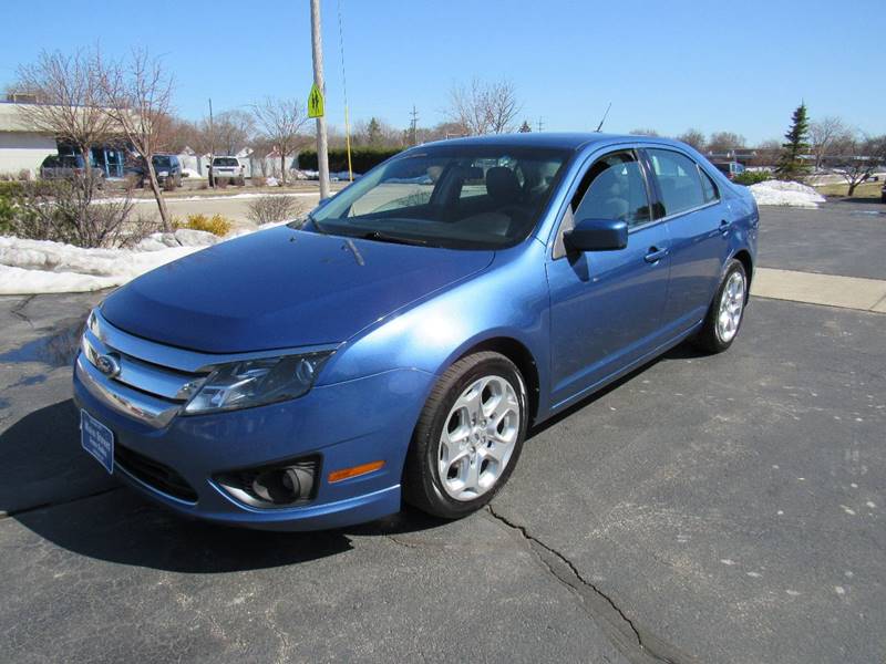 2010 Ford Fusion for sale at MAIN STREET AUTO SALES in Neenah WI