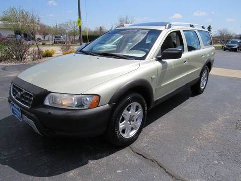2006 Volvo XC70 for sale at MAIN STREET AUTO SALES in Neenah WI