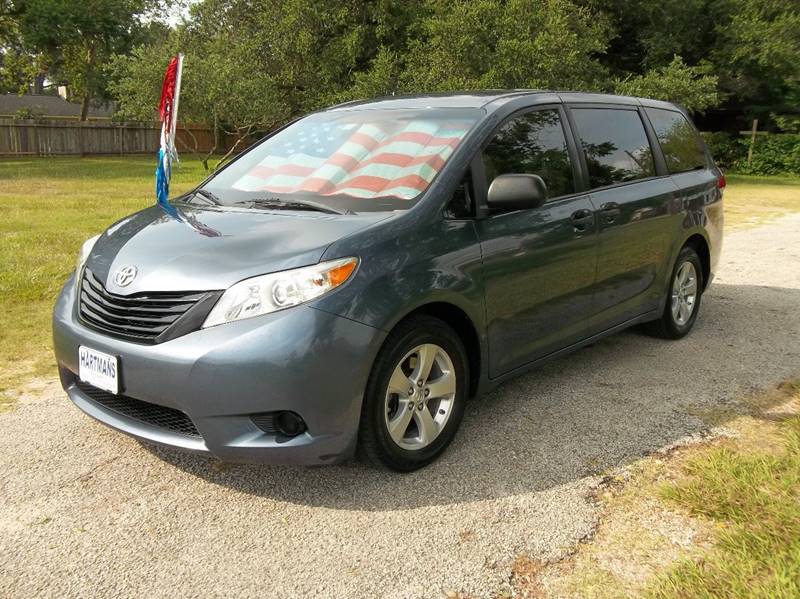2014 Toyota Sienna for sale at Hartman's Auto Sales in Victoria TX