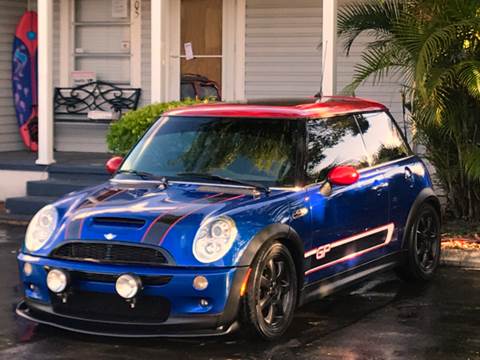2005 MINI Cooper for sale at OVE Car Trader Corp in Tampa FL