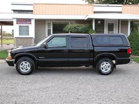 2001 Chevrolet S-10 for sale at Freedom Auto Mart in Bellevue OH