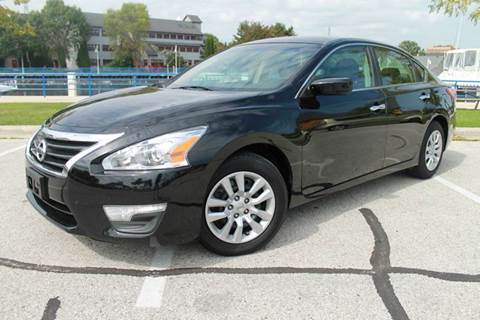 2013 Nissan Altima for sale at CORPORATE CARS OF WISCONSIN in Sheboygan WI