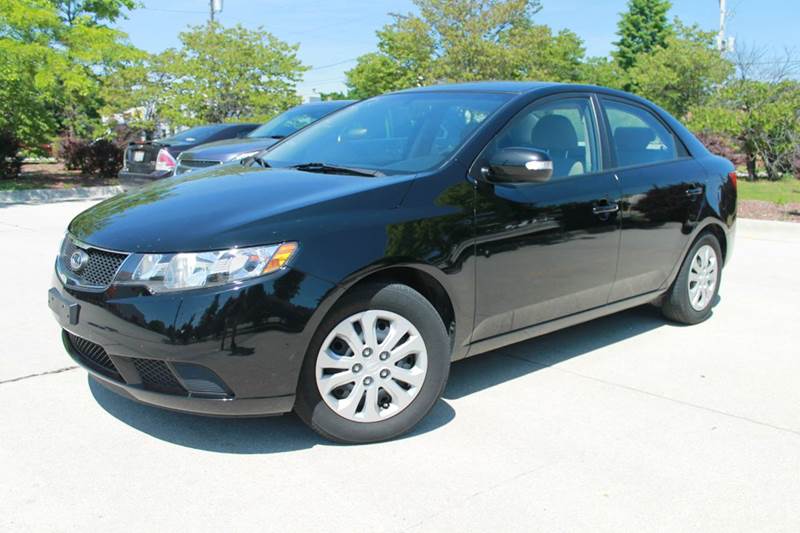 2010 Kia Forte for sale at CORPORATE CARS OF WISCONSIN in Sheboygan WI