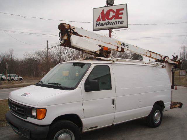 2004 Ford E-Series Cargo for sale at ACE HARDWARE OF ELLSWORTH dba ACE EQUIPMENT in Canfield OH