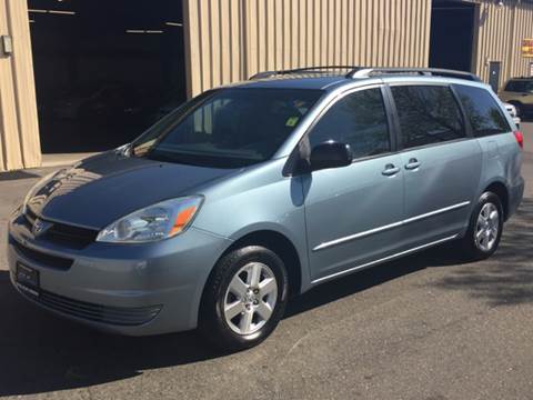 2005 Toyota Sienna for sale at A1 Carz, Inc in Sacramento CA
