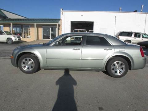 2006 Chrysler 300 for sale at Auto World in Carbondale IL