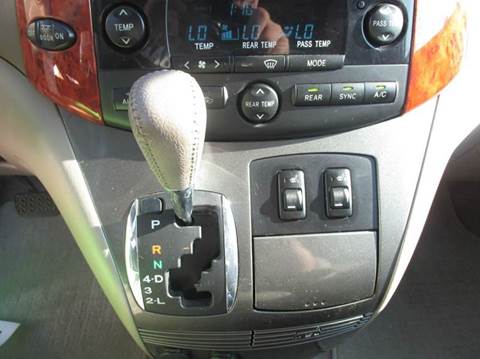 2007 Toyota Sienna XLE Limited 7-Passenger