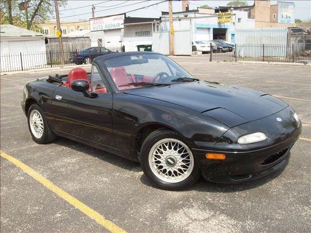 1993 Mazda MX-5 Miata for sale at OUTBACK AUTO SALES INC in Chicago IL