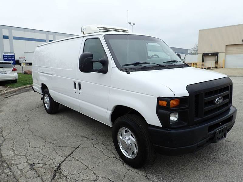 2008 Ford E-Series Cargo for sale at OUTBACK AUTO SALES INC in Chicago IL
