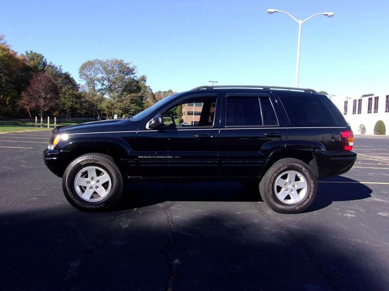 2000 Jeep Grand Cherokee for sale at Route 106 Motors in East Bridgewater MA