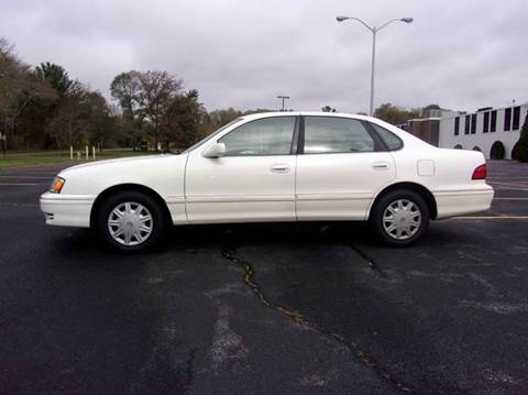 1998 Toyota Avalon for sale at Route 106 Motors in East Bridgewater MA