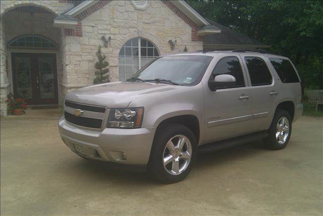 2007 Chevrolet Tahoe for sale at Montee's Auto World Inc in Palestine TX