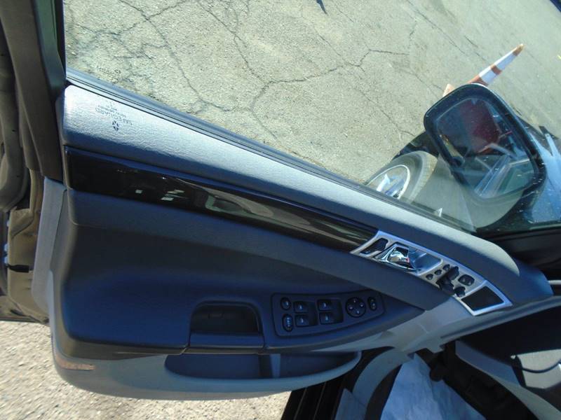 2008 Chrysler Pacifica Touring (image 11)