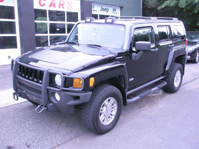 2006 HUMMER H3 for sale at Village Auto Sales in Milford CT
