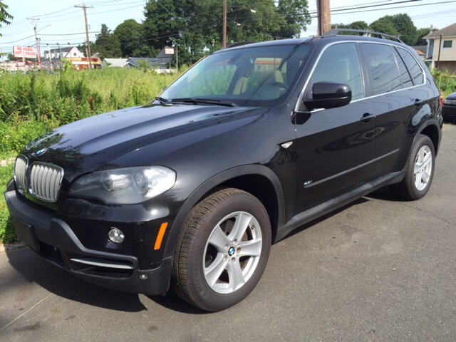 2007 BMW X5 for sale at Village Auto Sales in Milford CT
