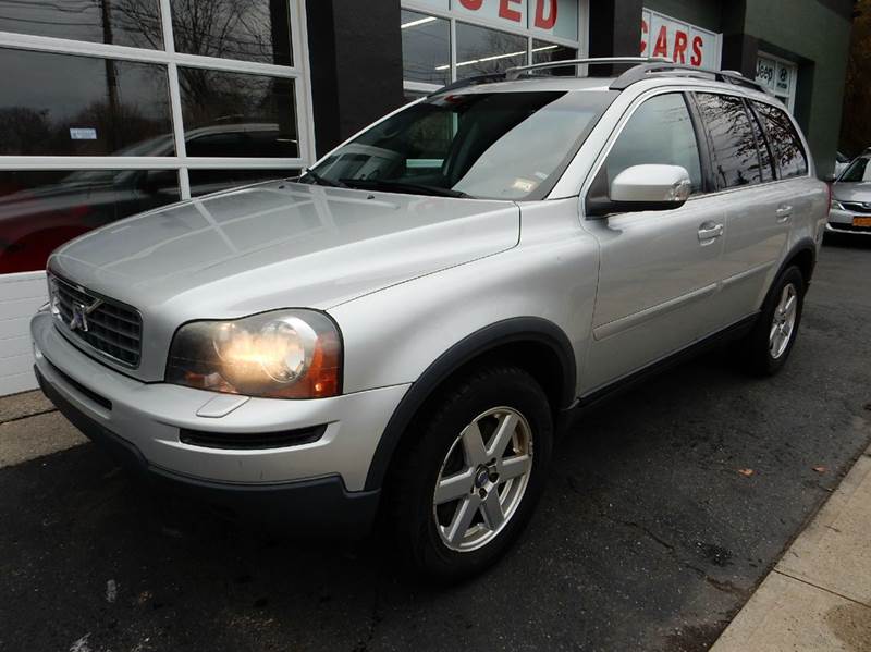 2007 Volvo XC90 for sale at Village Auto Sales in Milford CT
