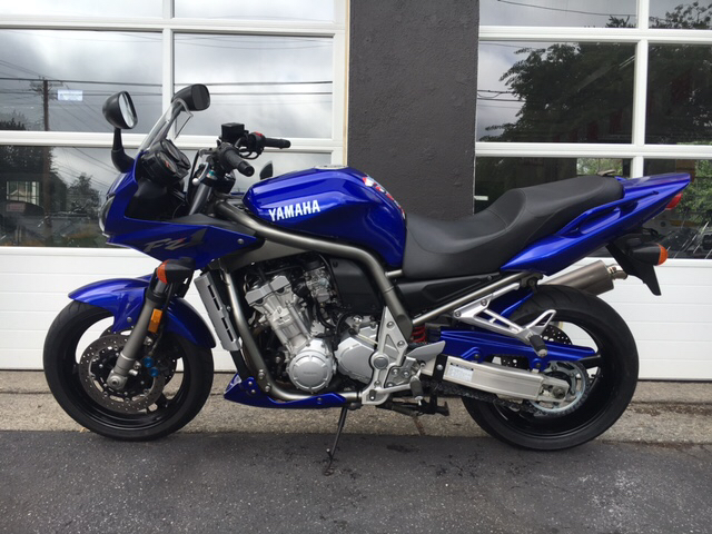 2001 Yamaha Fz1 for sale at Village Auto Sales in Milford CT