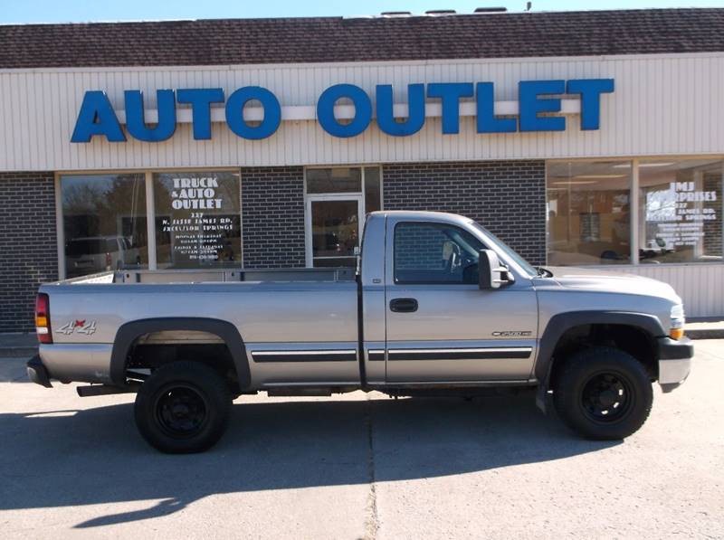 2001 Chevrolet Silverado 2500HD for sale at Truck and Auto Outlet in Excelsior Springs MO