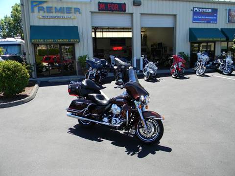 2011 Harley-Davidson Ultra Classic Electra Glide for sale at PREMIER MOTORSPORTS in Vancouver WA