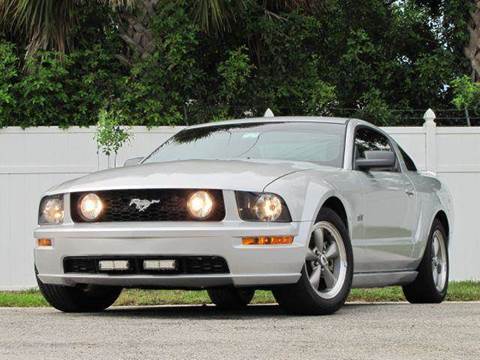 2006 Ford Mustang for sale at Copcarsonline in Largo FL