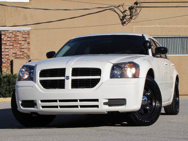 2006 Dodge Magnum for sale at Copcarsonline in Thonotosassa FL