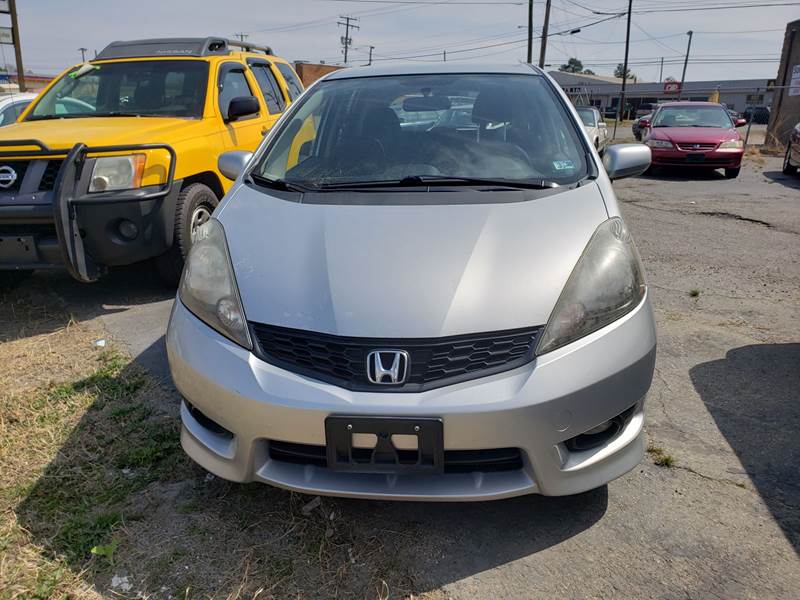 2013 Honda Fit Sport (image 3)