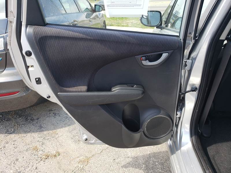 2013 Honda Fit Sport (image 14)