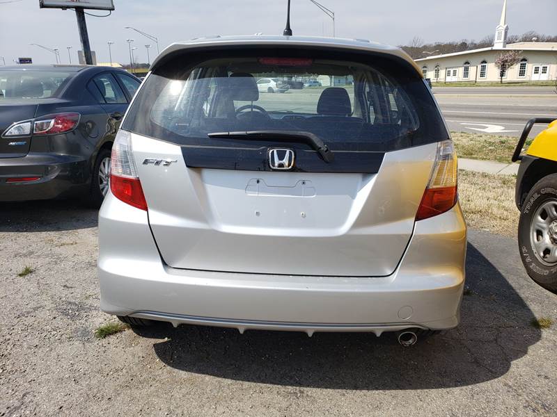 2013 Honda Fit Sport (image 4)