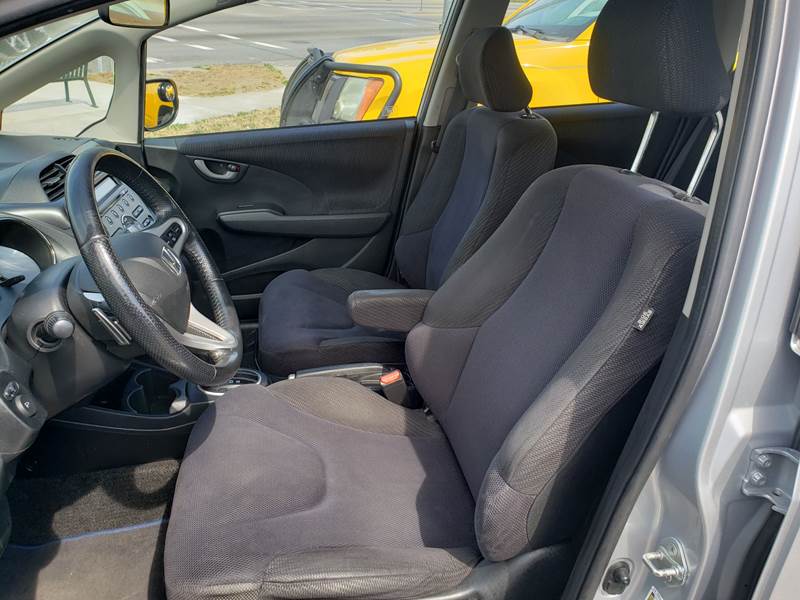 2013 Honda Fit Sport (image 11)