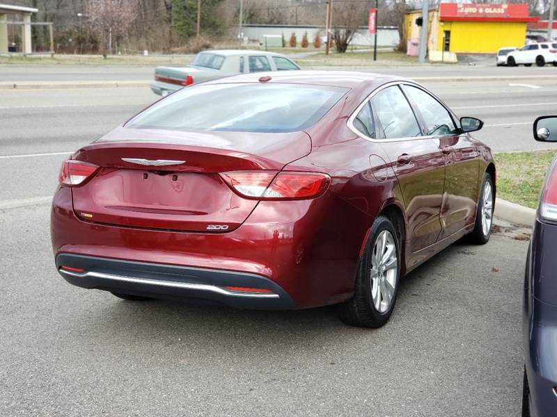 2015 Chrysler 200 Limited (image 5)