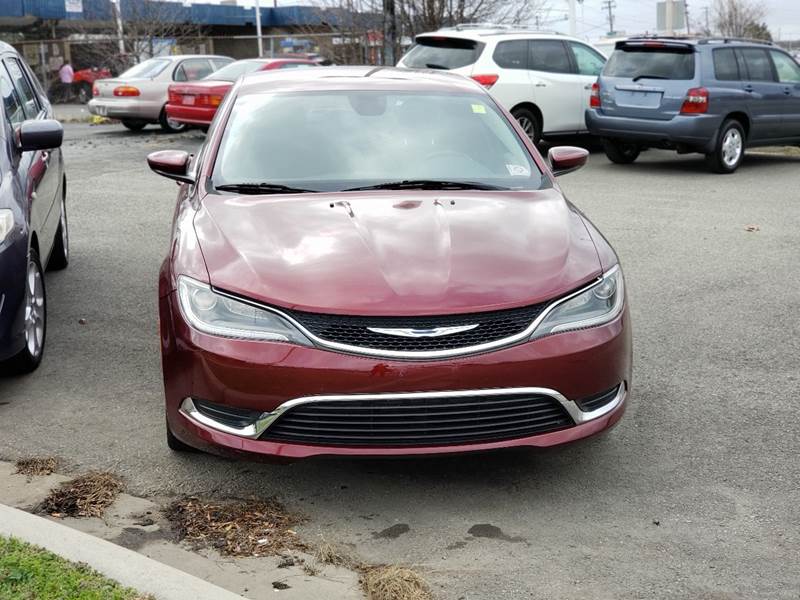 2015 Chrysler 200 Limited (image 4)